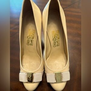 Salvatore Ferragamo Size 8